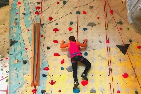 Klettern an der Kletterwand